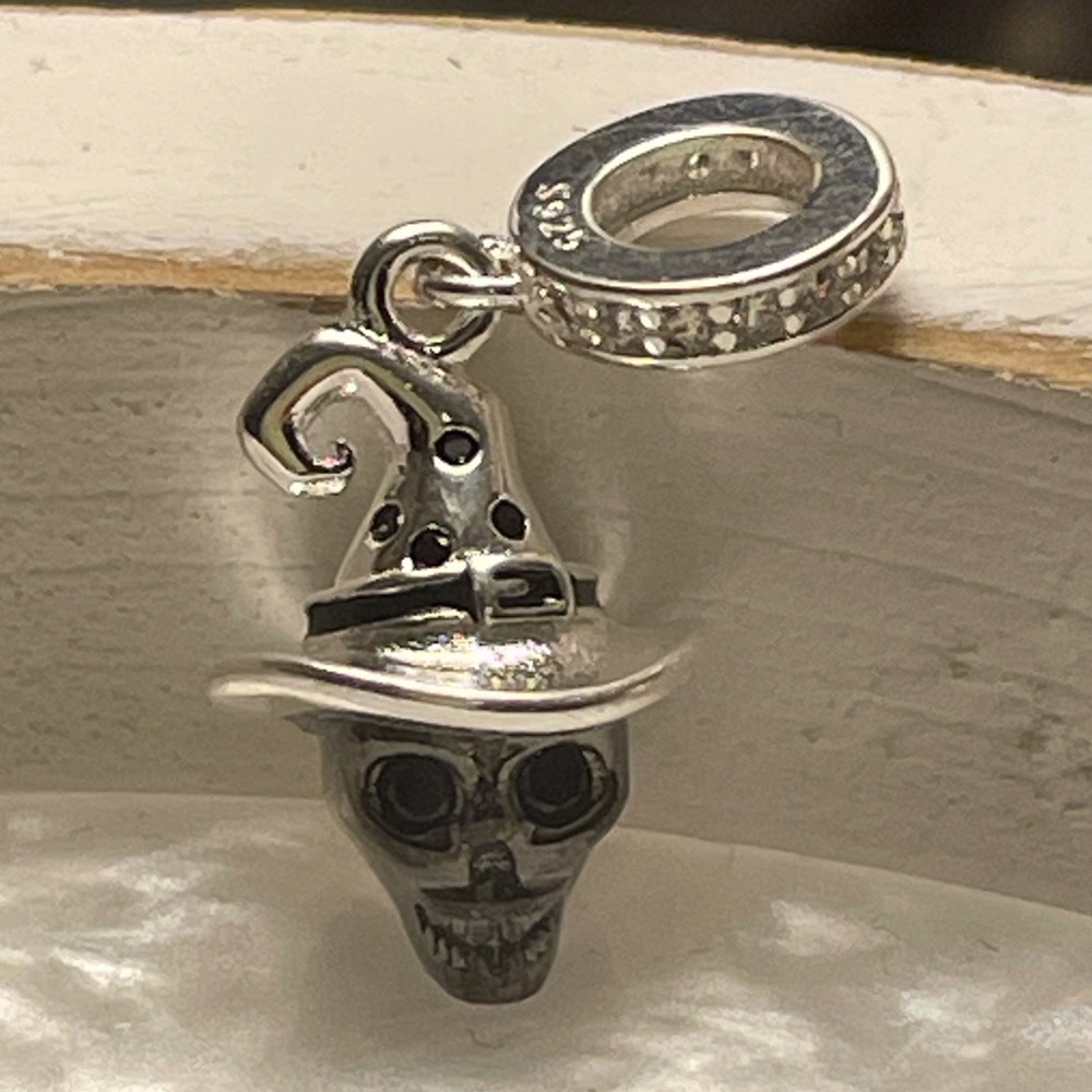 Bracelet Charm Skull Wearing Wizard Hat with Rhinestones